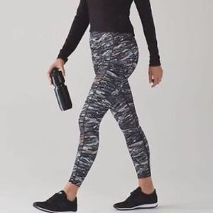 Fast and free right. Size 4